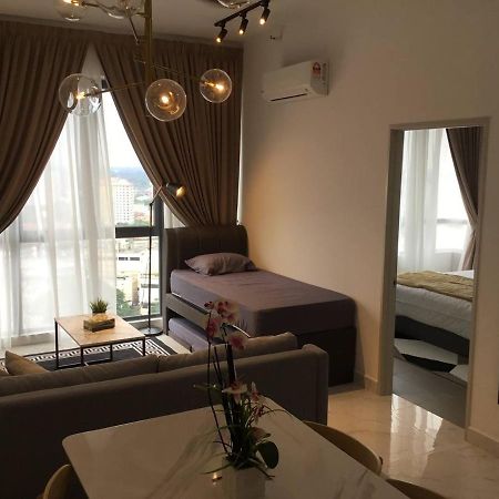 Mizrai Troika Homestay With Kota Bharu City View Bagian luar foto