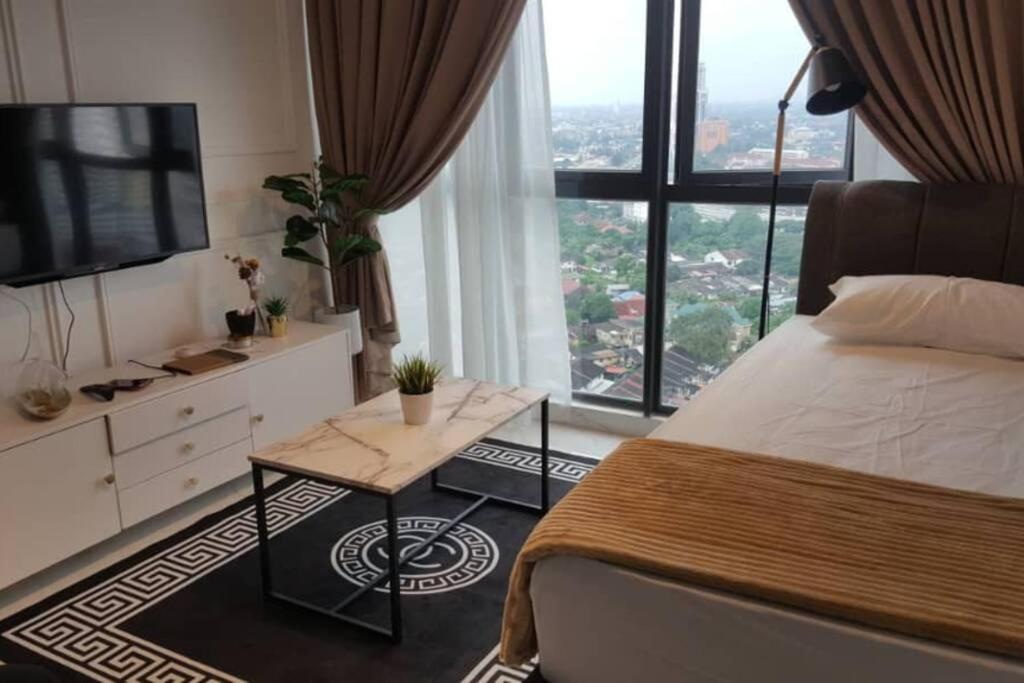 Mizrai Troika Homestay With Kota Bharu City View Bagian luar foto