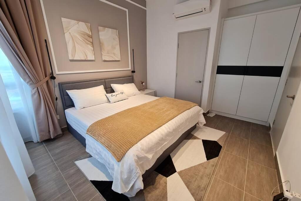 Mizrai Troika Homestay With Kota Bharu City View Bagian luar foto
