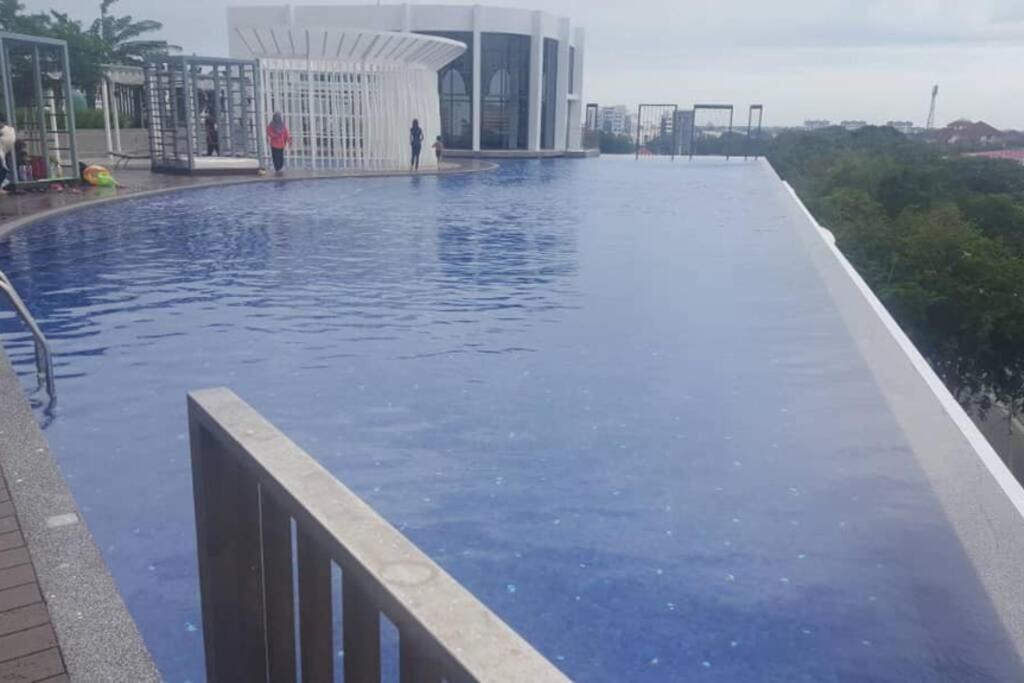 Mizrai Troika Homestay With Kota Bharu City View Bagian luar foto
